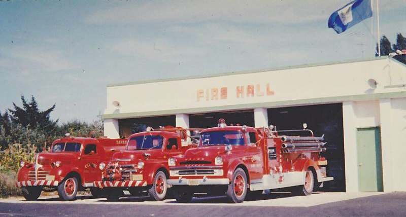3 fire trucks at Gladstone Fire Hall