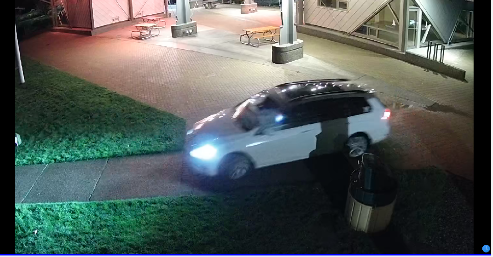 Vehicle damage Comox Marina Park