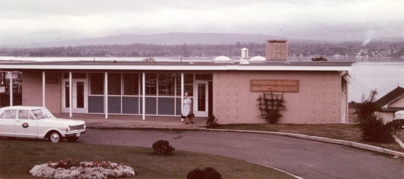 Town Hall taken in the 1960s 